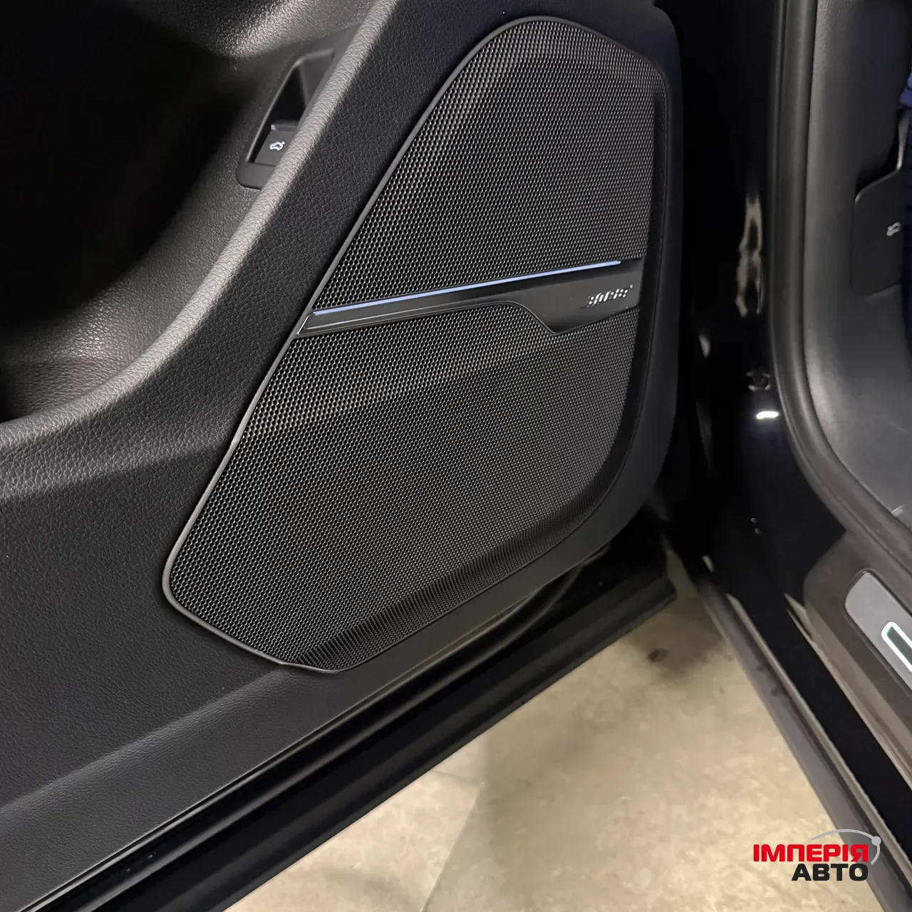 Audi Q7 - фото 13