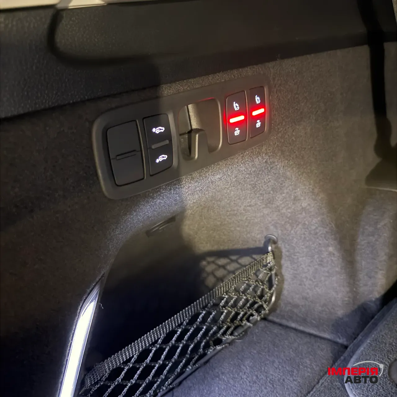 Audi Q7 - фото 22