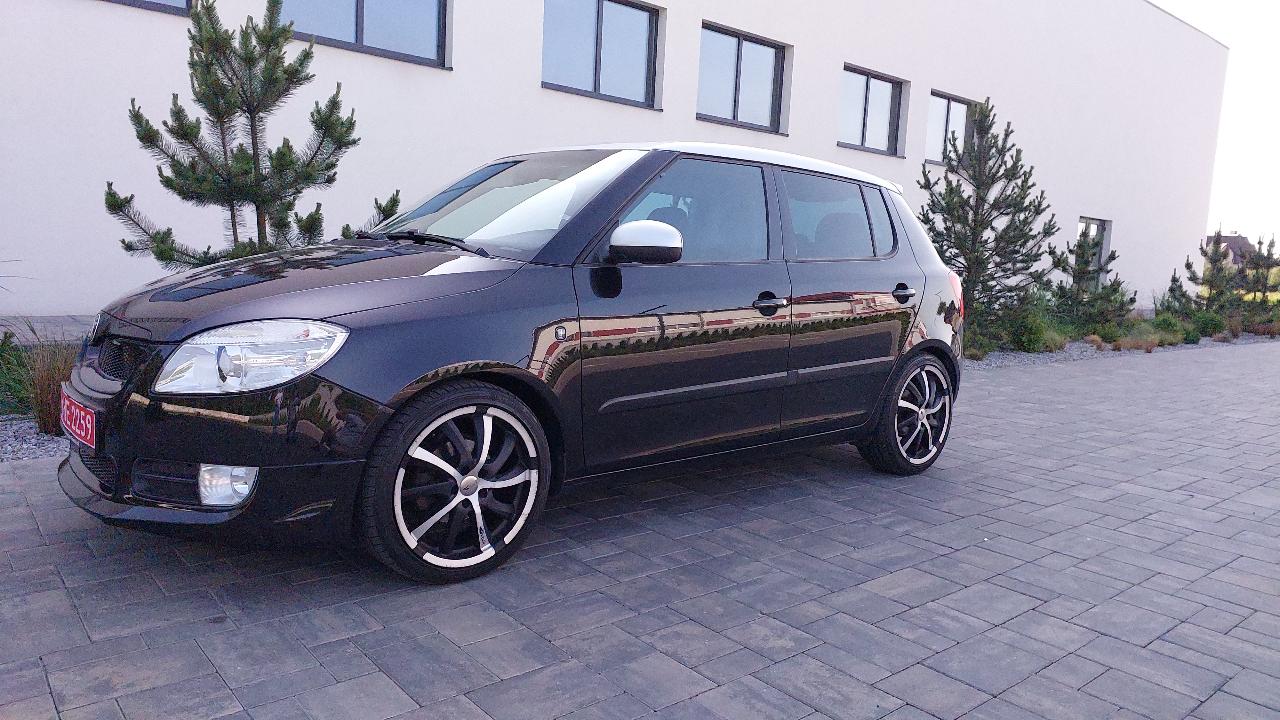 Skoda Fabia - фото 4