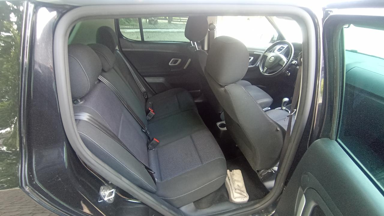 Skoda Fabia - фото 19