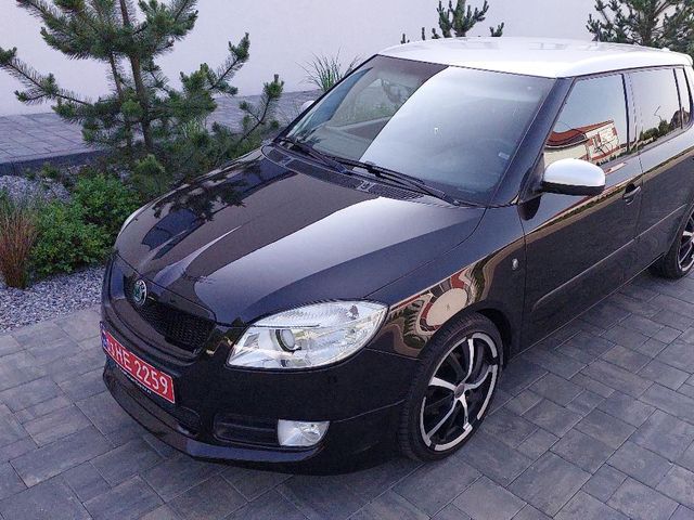 Skoda Fabia - фото 2