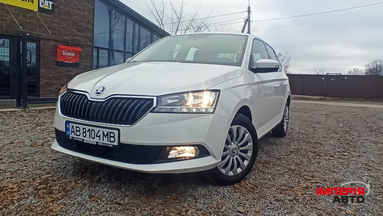 Skoda Fabia - фото 12
