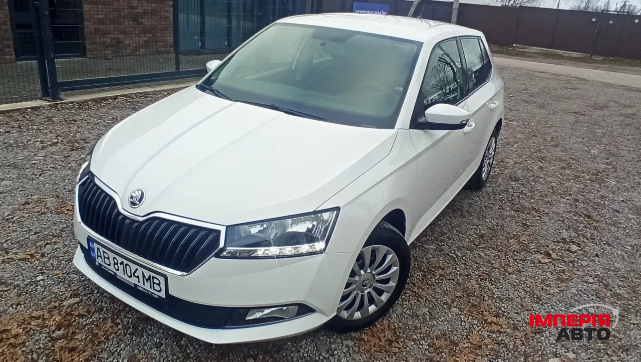 Skoda Fabia - фото 3