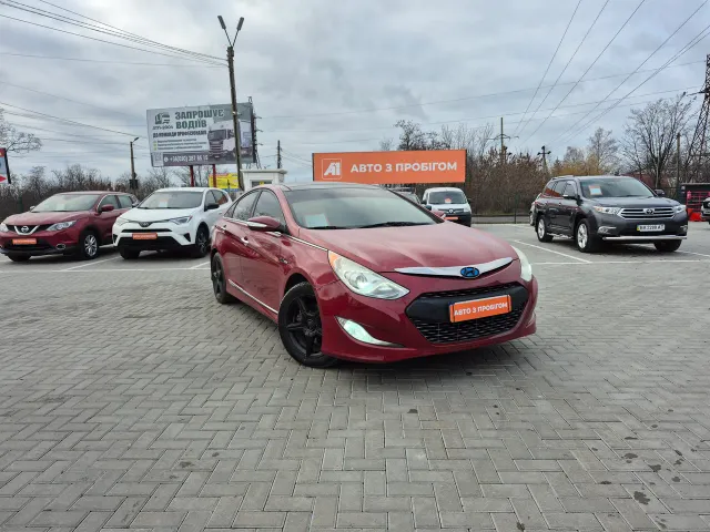 Hyundai Sonata - фото 1