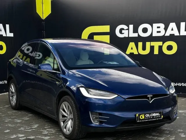 Tesla Model X - фото 2