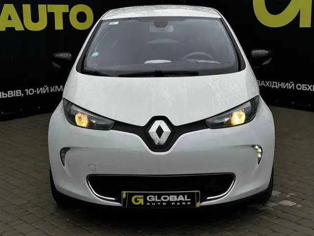 Renault ZOE - фото 1