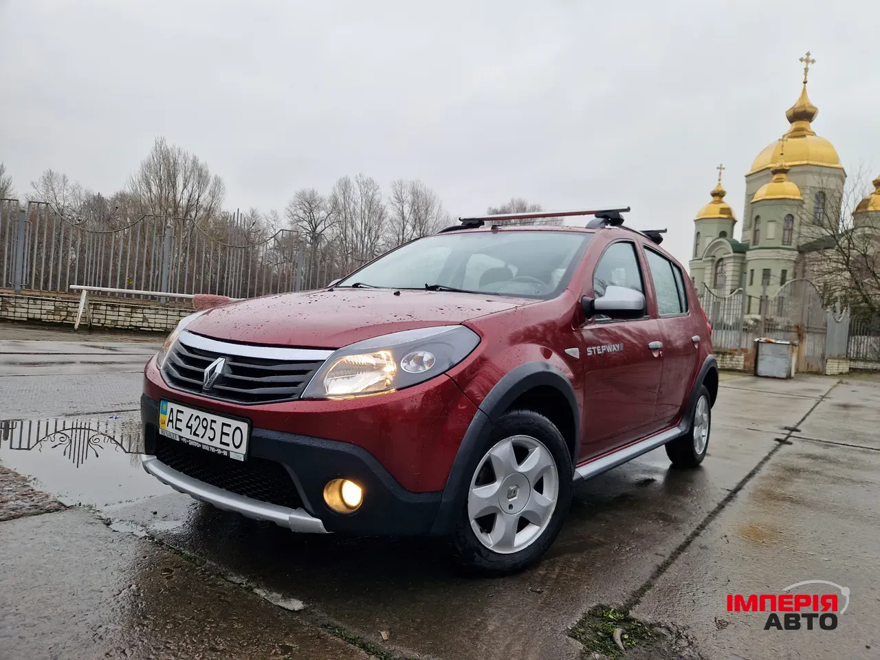 Renault Sandero - фото 1