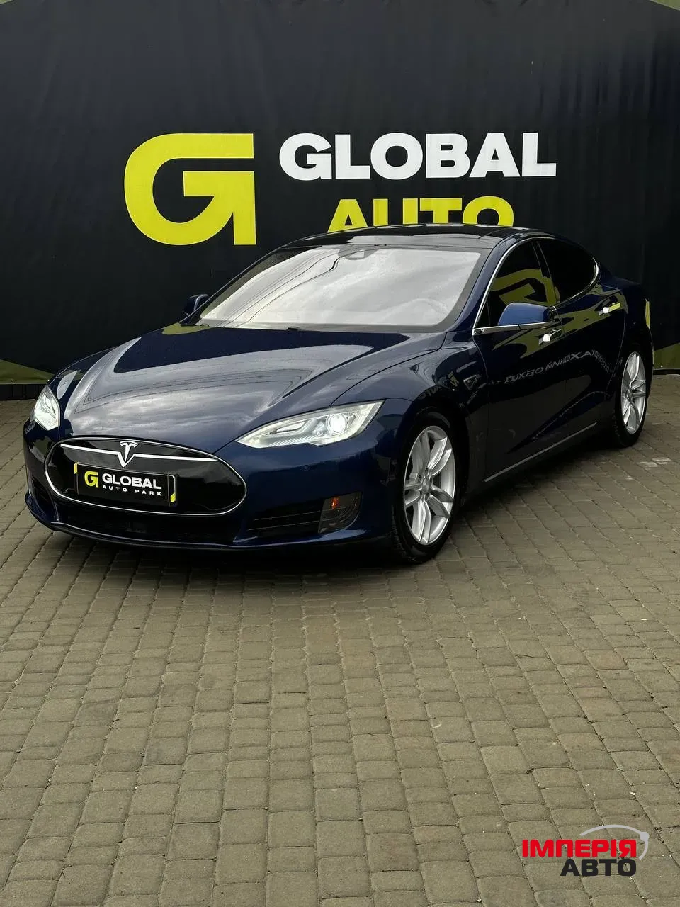 Tesla Model S - фото 2