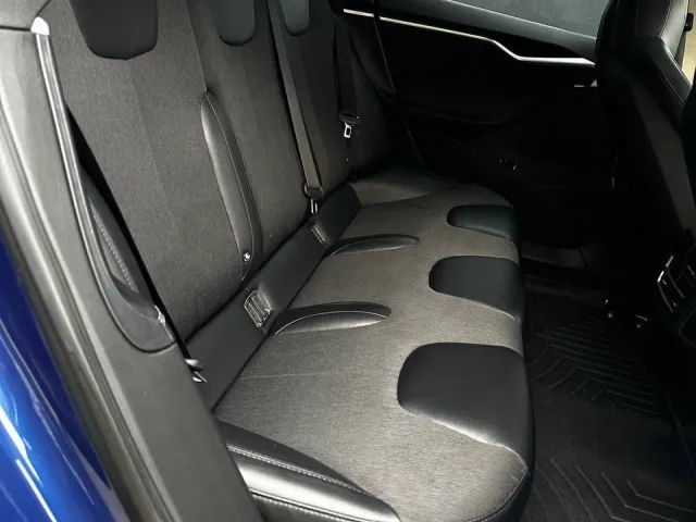 Tesla Model S - фото 5