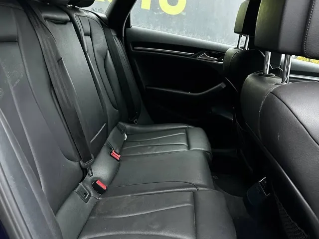 Audi A3 - фото 5