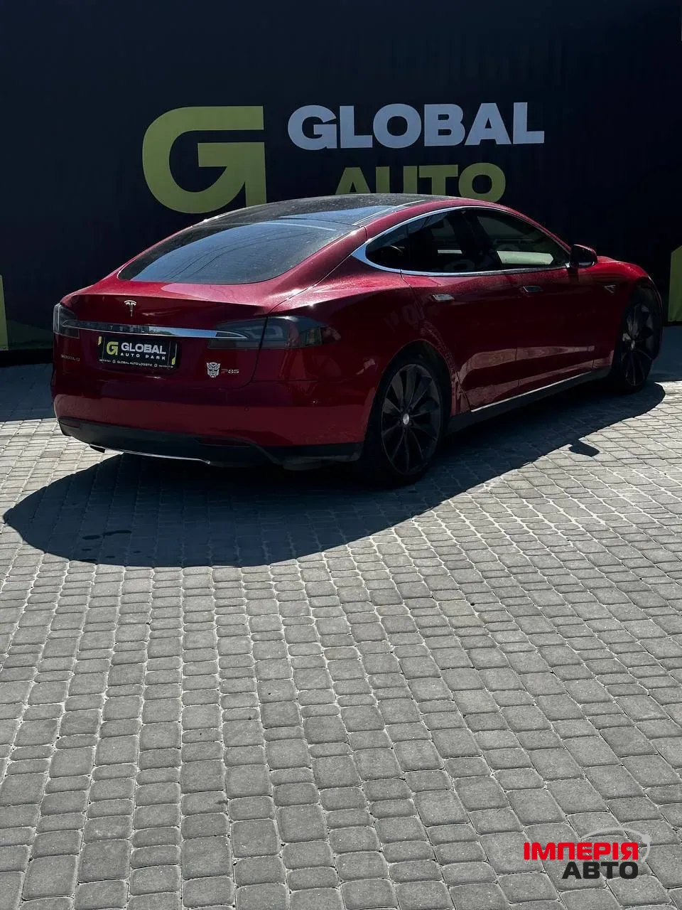 Tesla Model S - фото 7