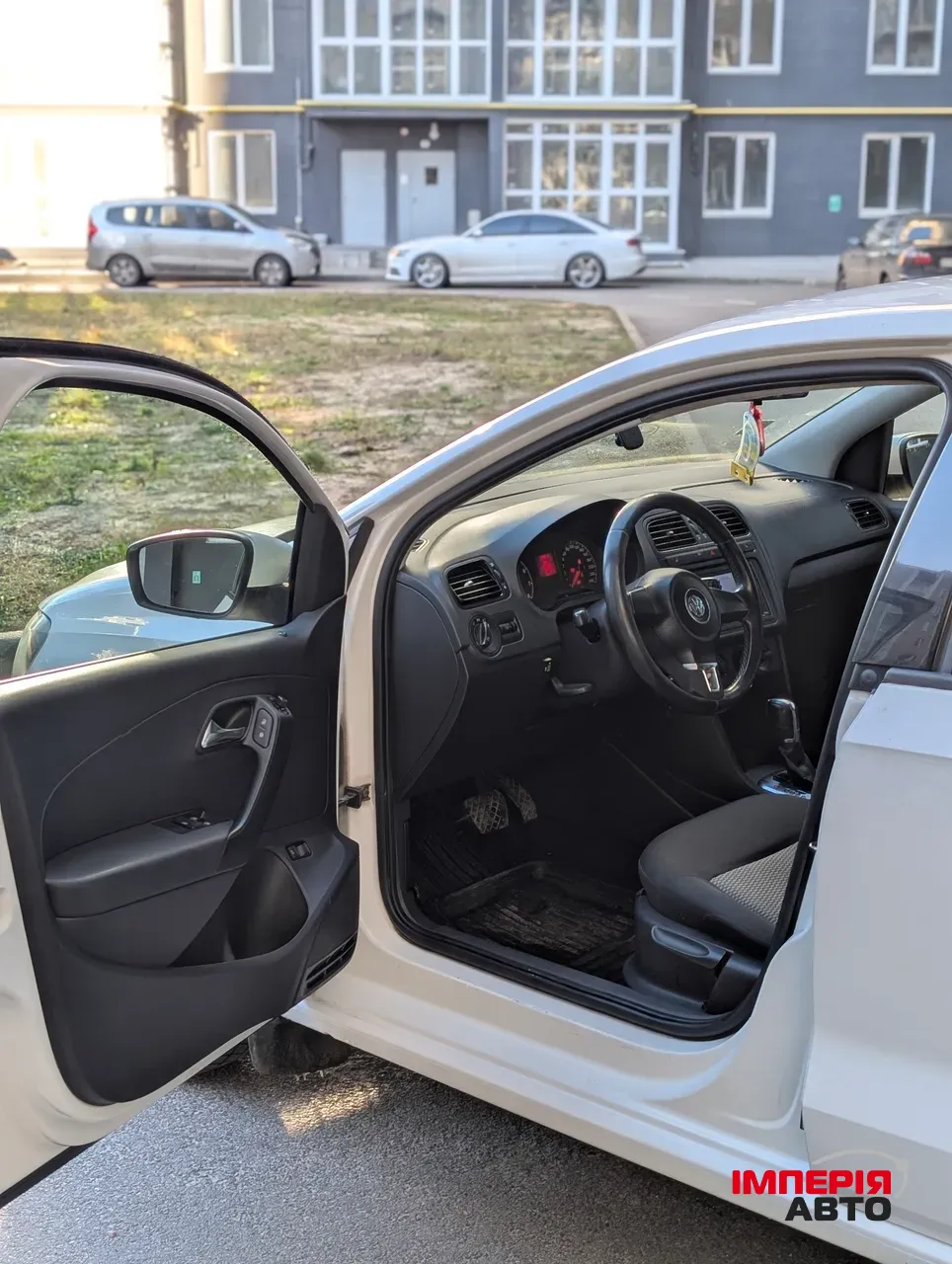 Volkswagen Polo - фото 8