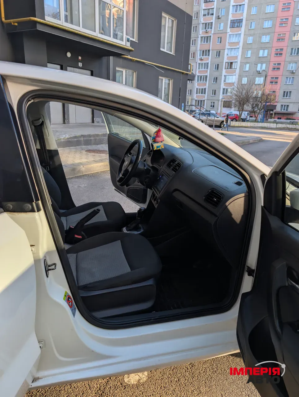 Volkswagen Polo - фото 16