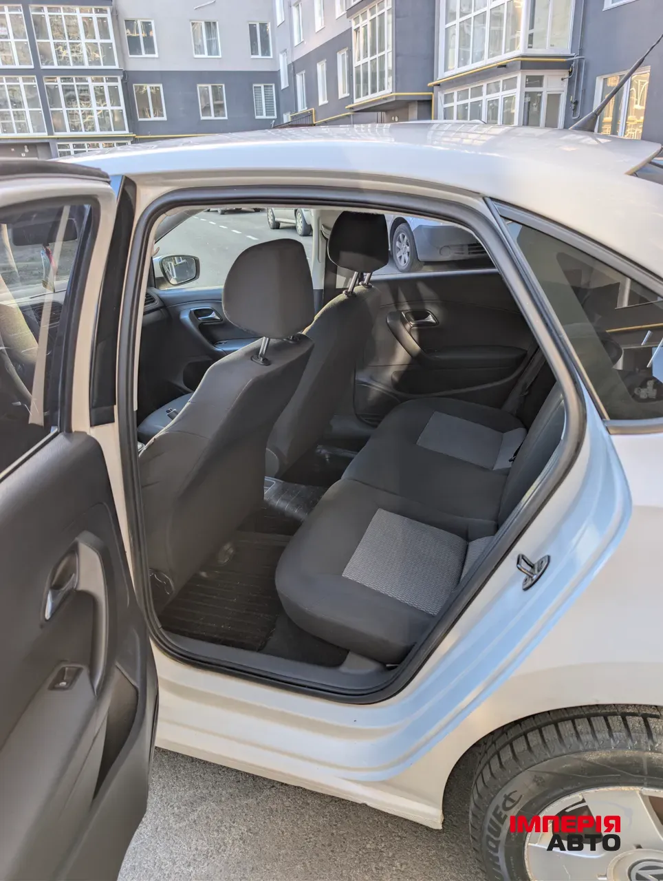 Volkswagen Polo - фото 12