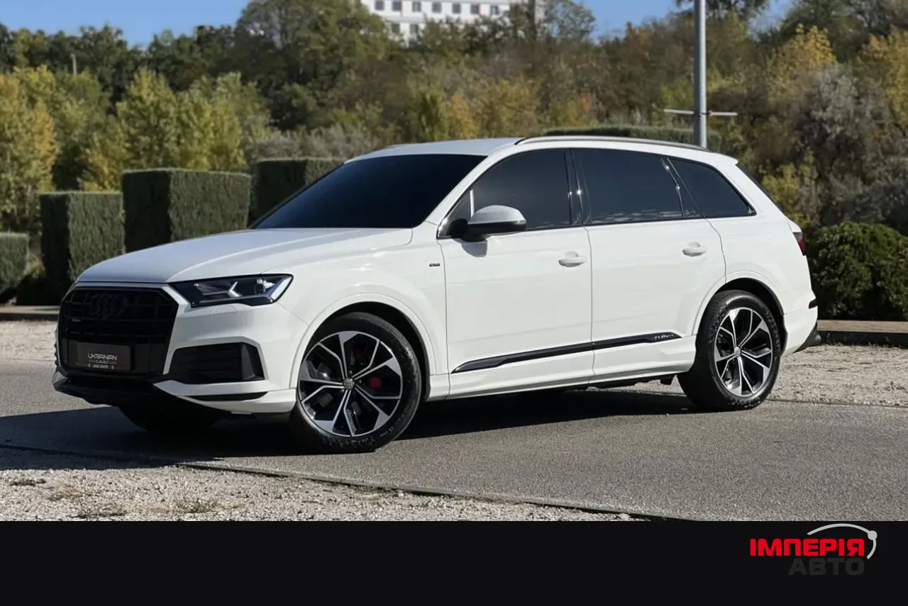 Audi Q7 - фото 2