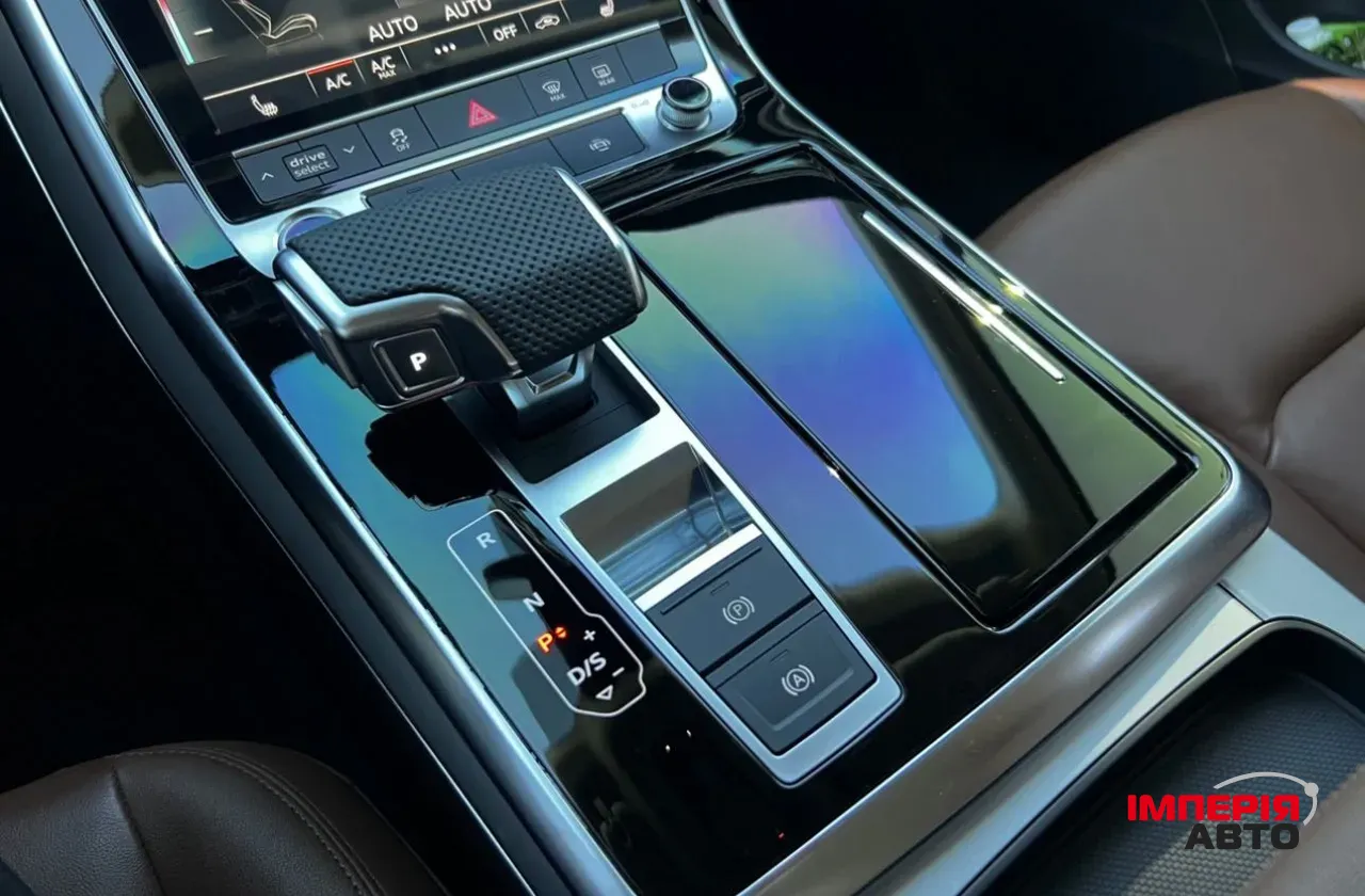 Audi Q7 - фото 20