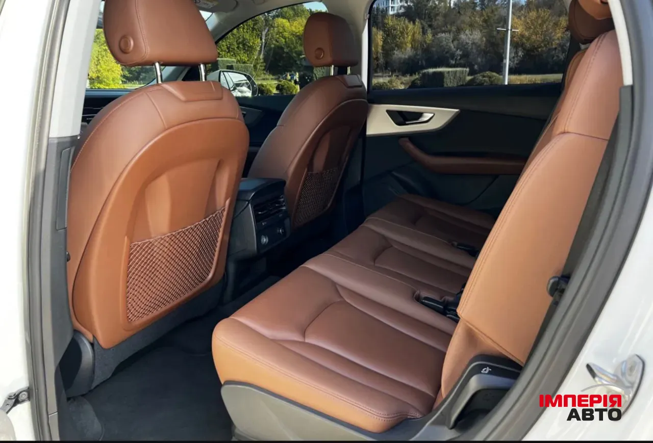 Audi Q7 - фото 31