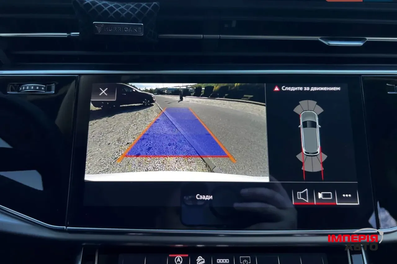 Audi Q7 - фото 21