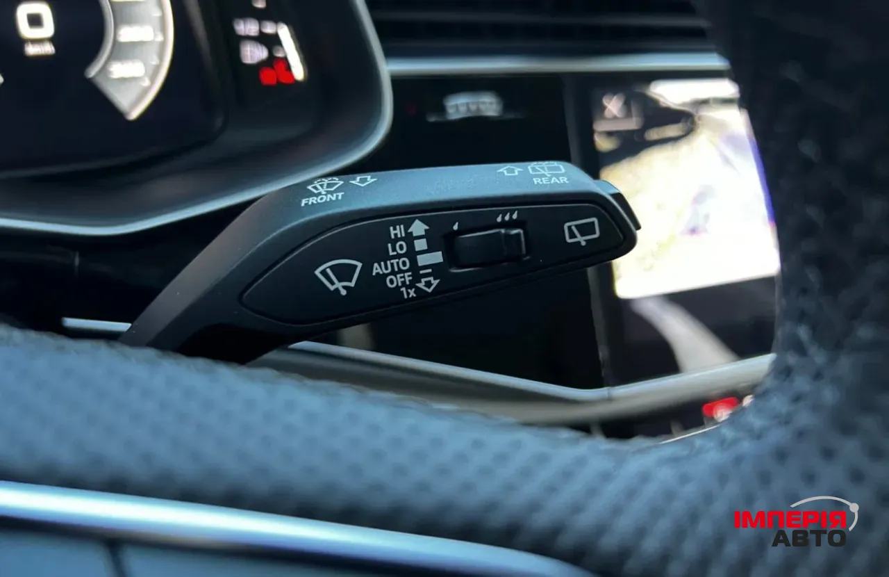 Audi Q7 - фото 27