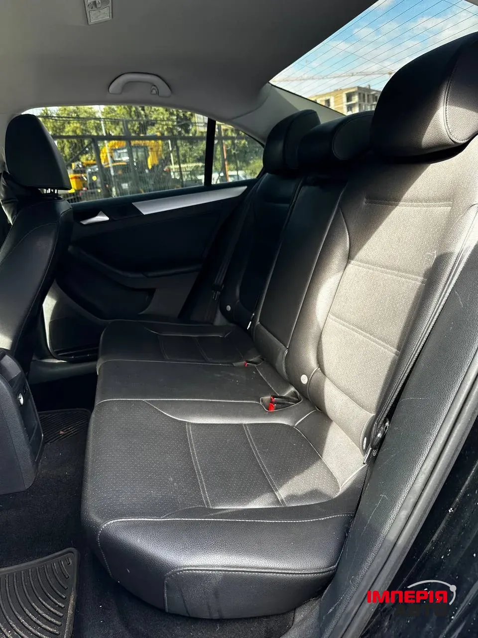 Volkswagen Jetta - фото 5