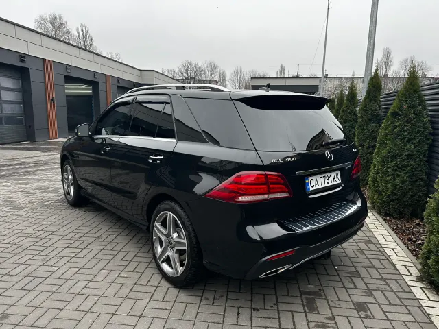 Mercedes-Benz GLE - фото 4