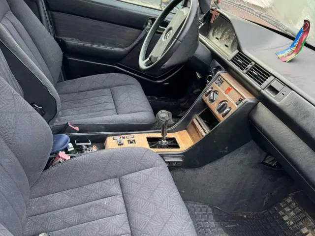 Mercedes-Benz E-Класс - фото 4