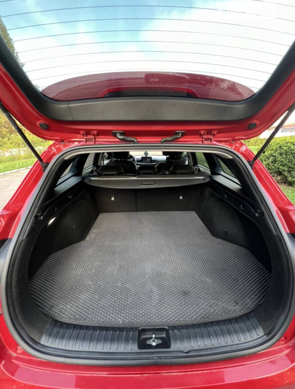 Kia Ceed - фото 10