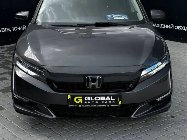 Honda Clarity - фото 1