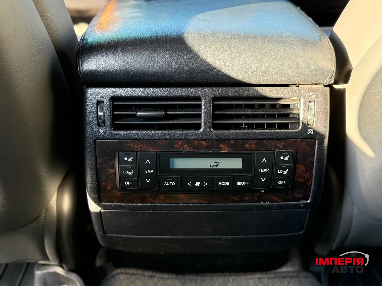 Toyota Land Cruiser - фото 24