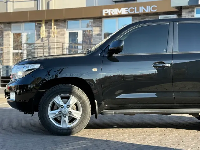 Toyota Land Cruiser - фото 3