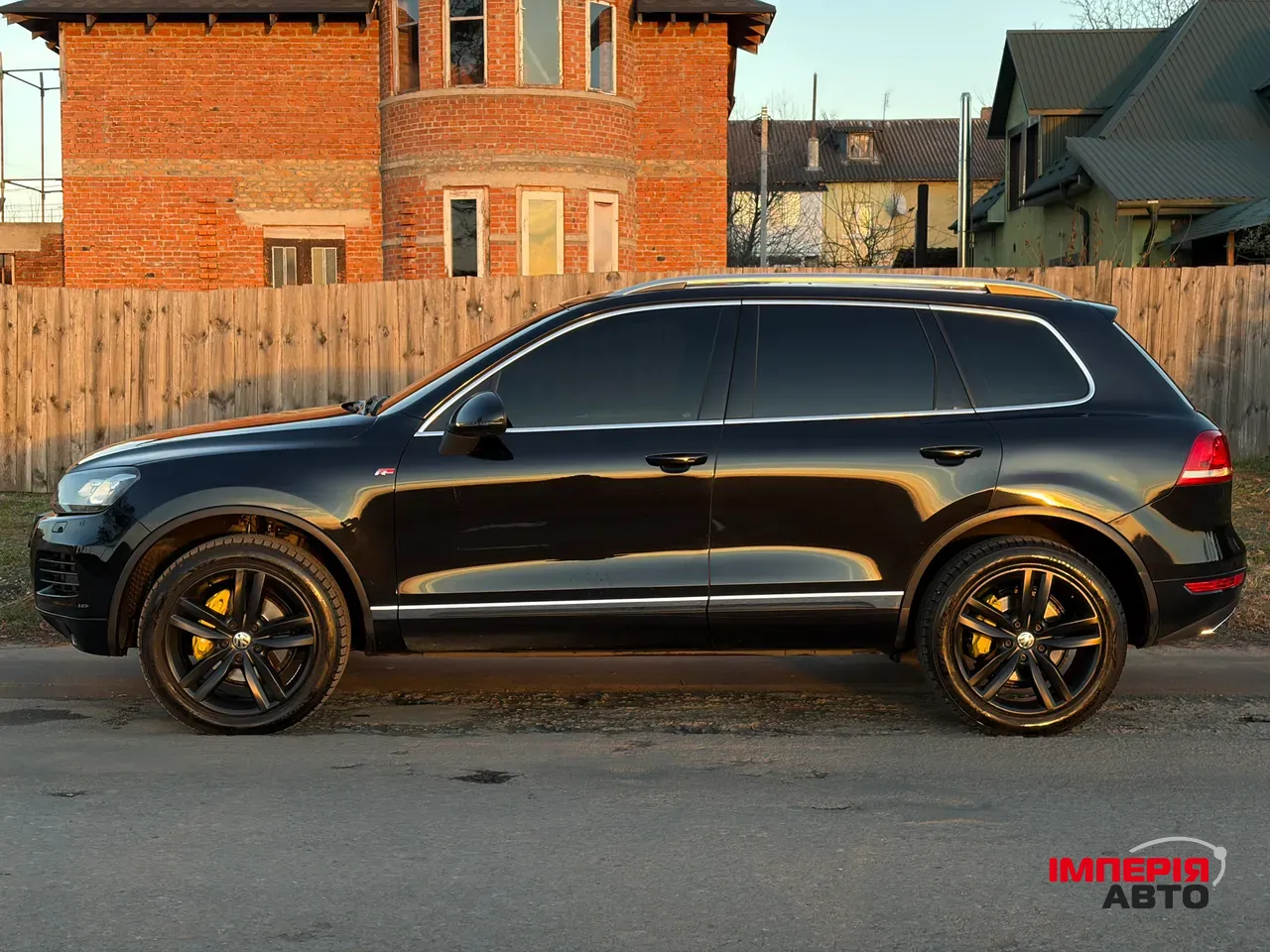 Volkswagen Touareg - фото 9