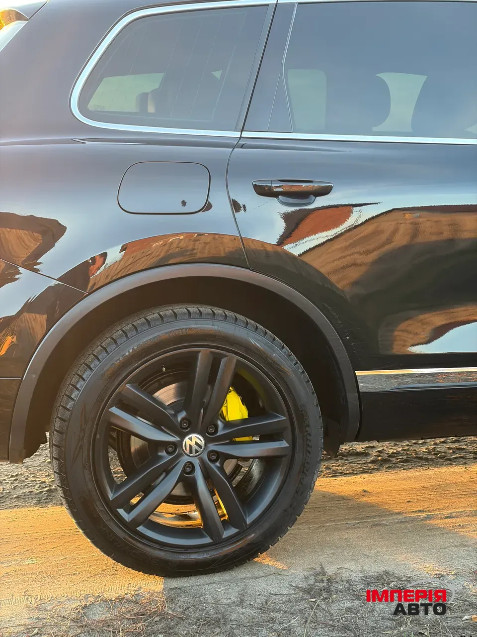 Volkswagen Touareg - фото 5