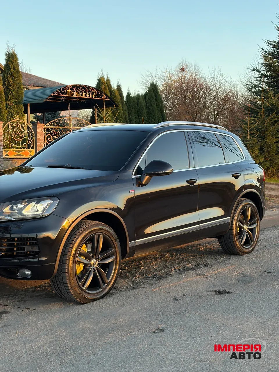 Volkswagen Touareg - фото 8