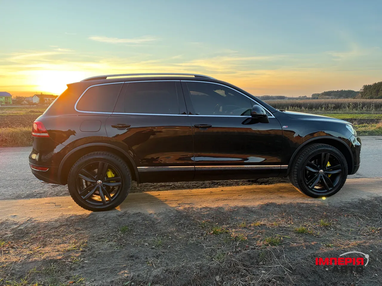 Volkswagen Touareg - фото 3