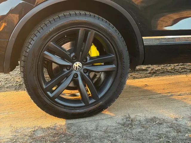 Volkswagen Touareg - фото 5