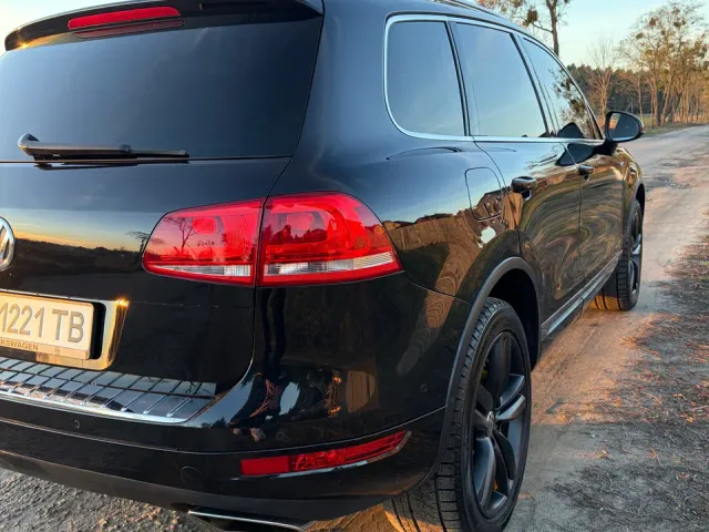 Volkswagen Touareg - фото 4