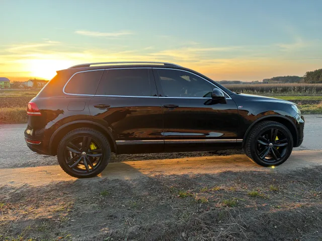 Volkswagen Touareg - фото 3