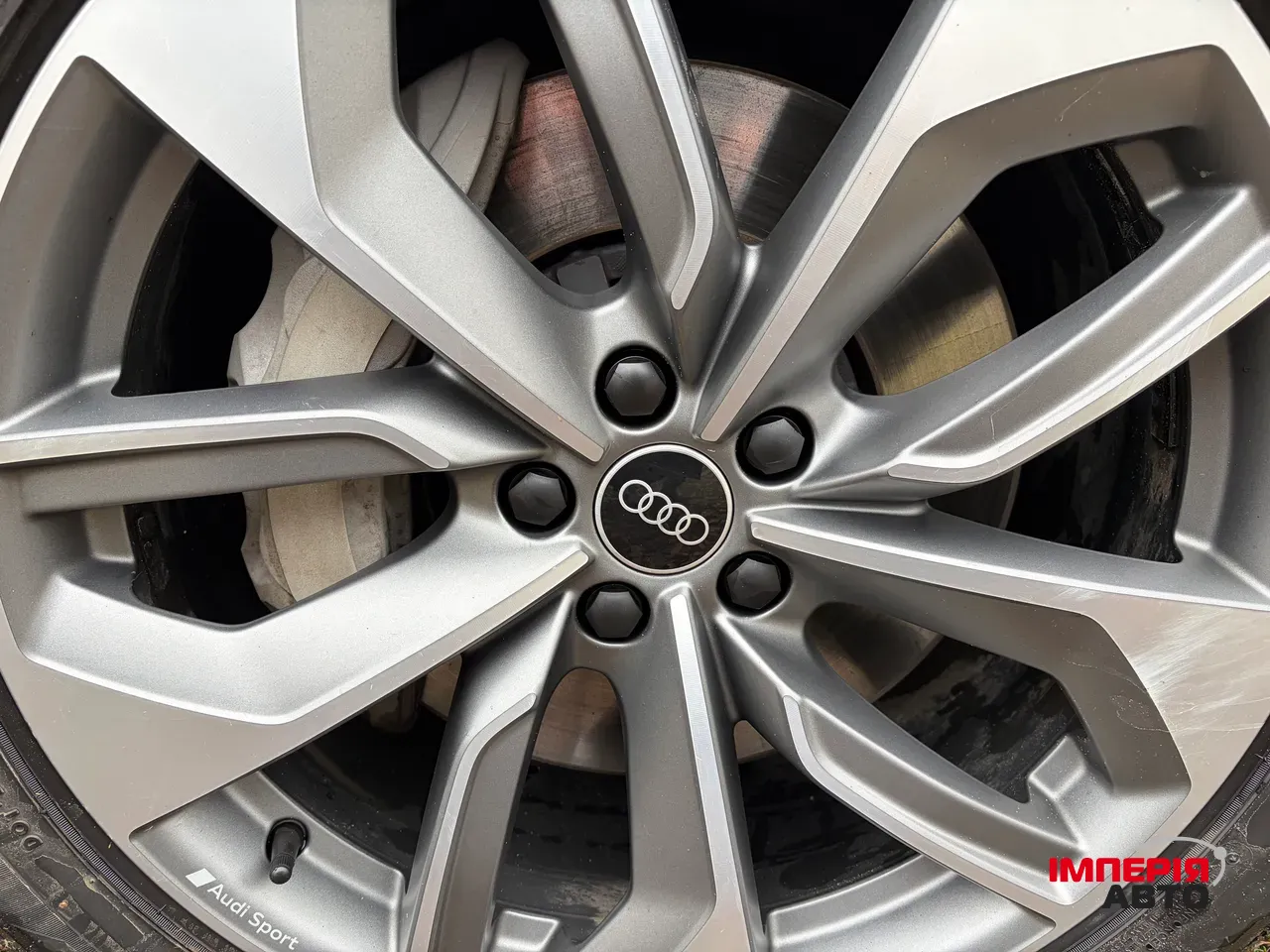 Audi e-tron - фото 20