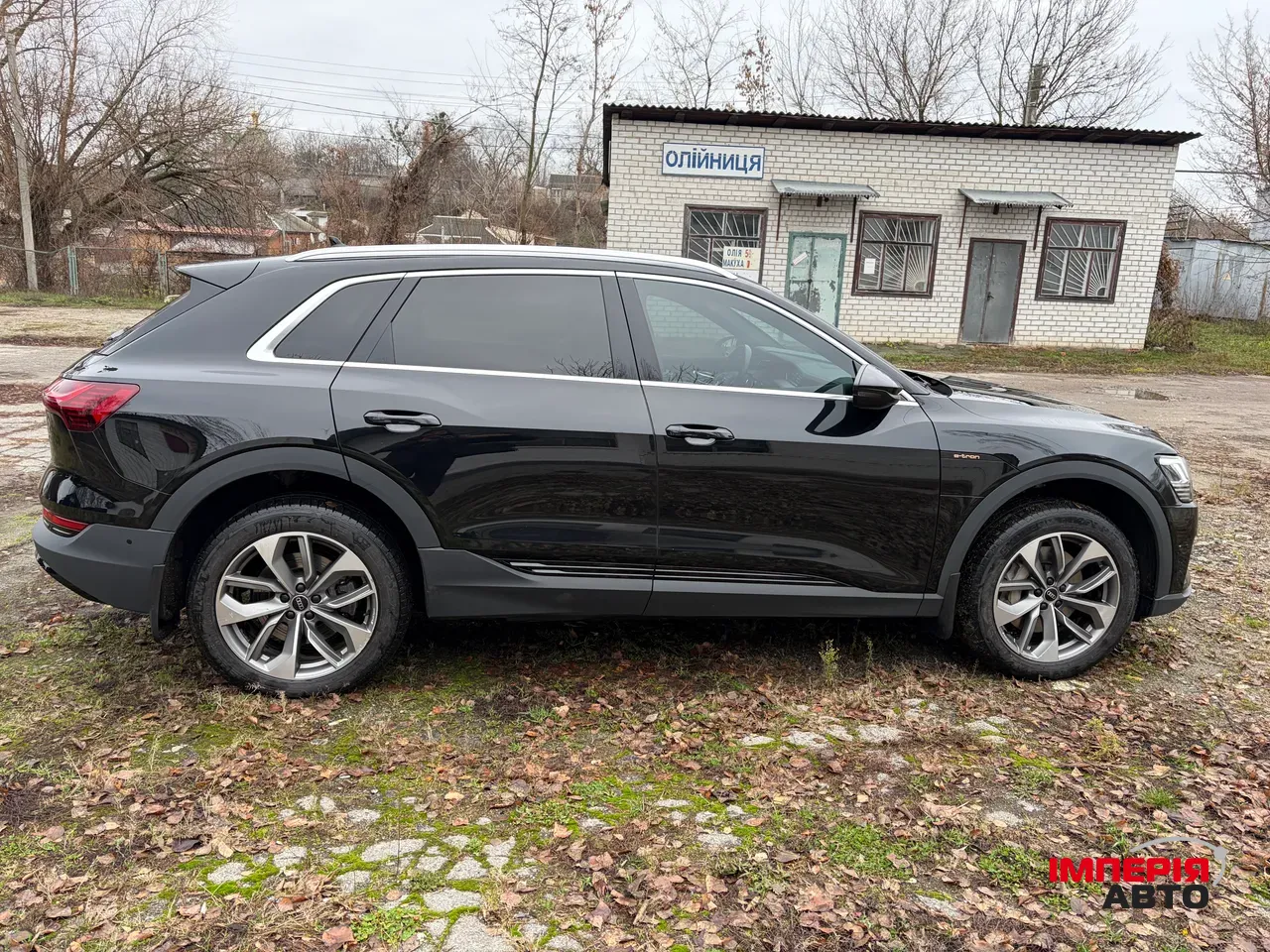 Audi e-tron - фото 6