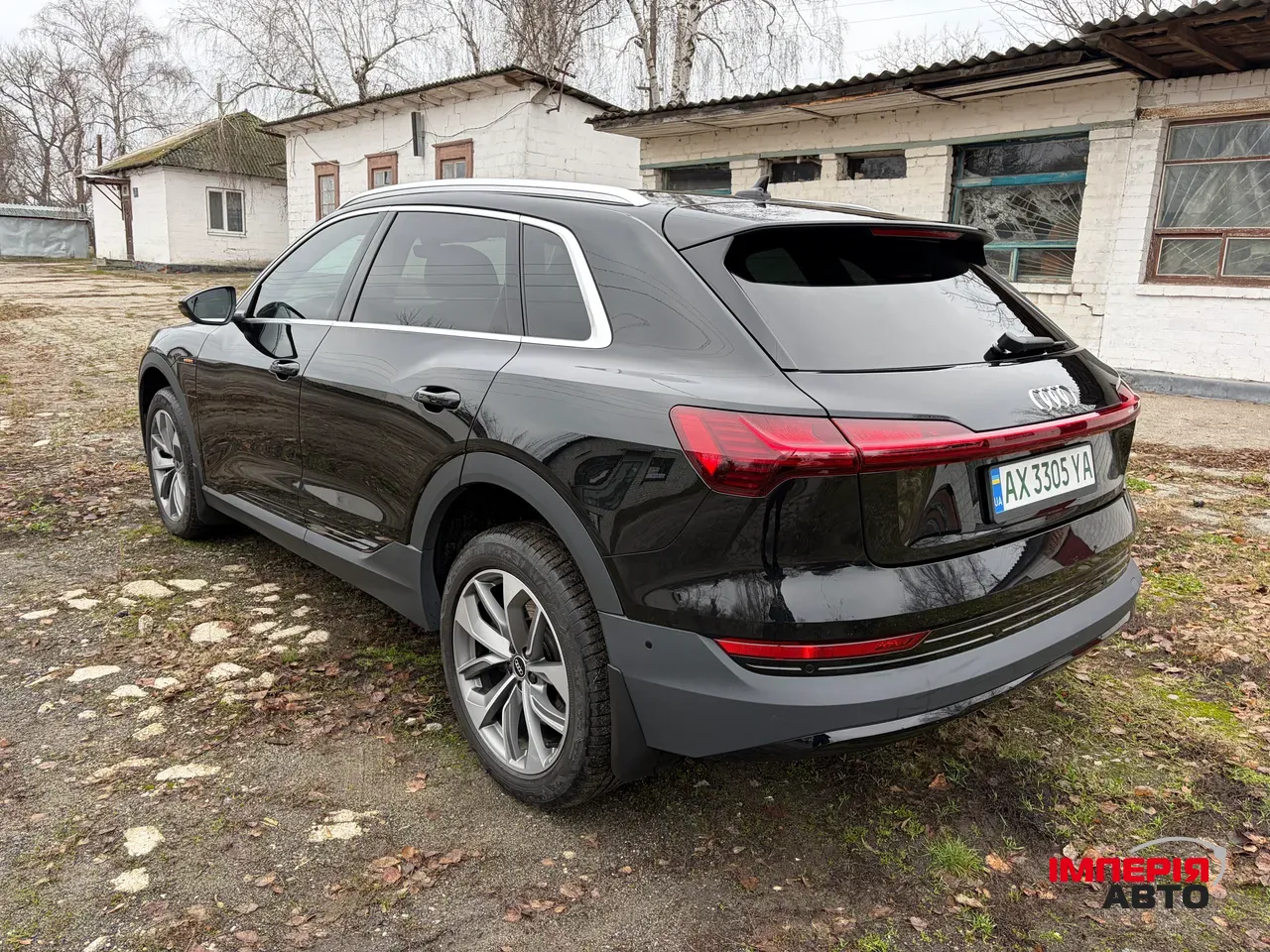 Audi e-tron - фото 3