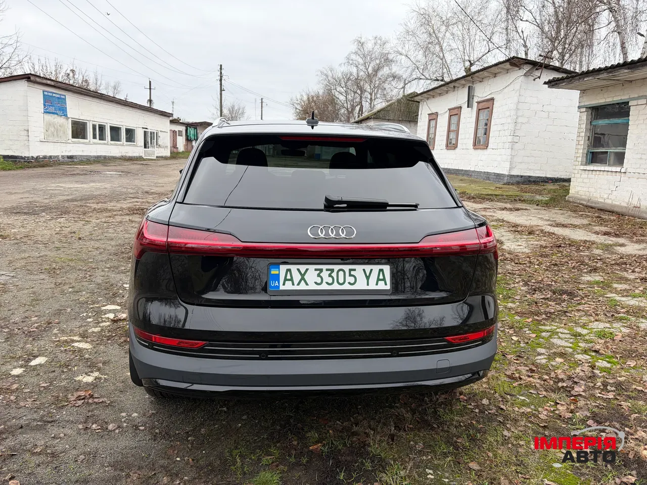 Audi e-tron - фото 4