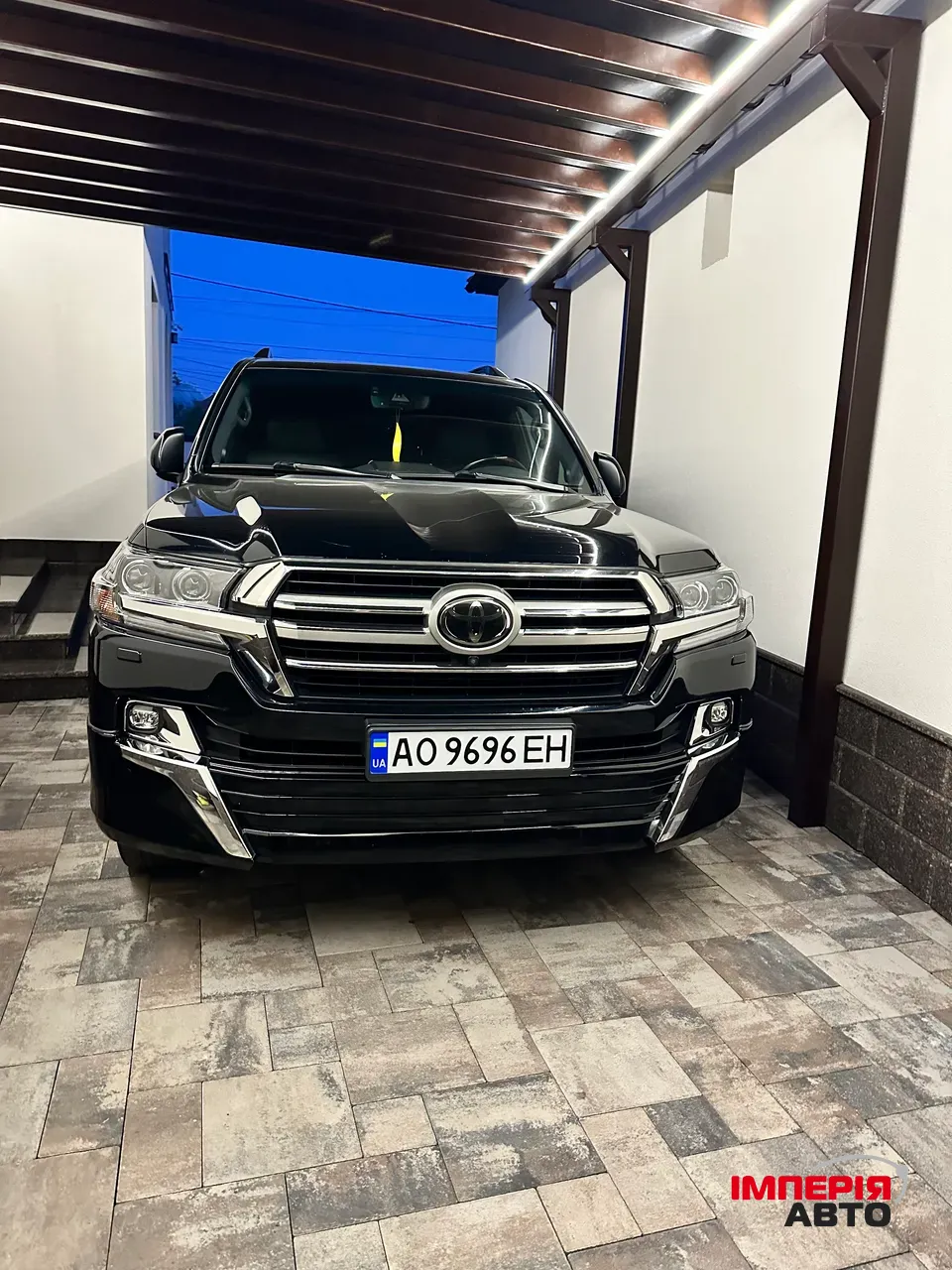 Toyota Land Cruiser - фото 1