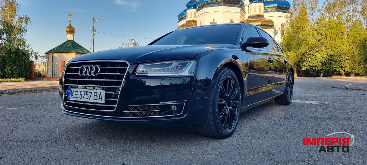Audi A8 - фото 3