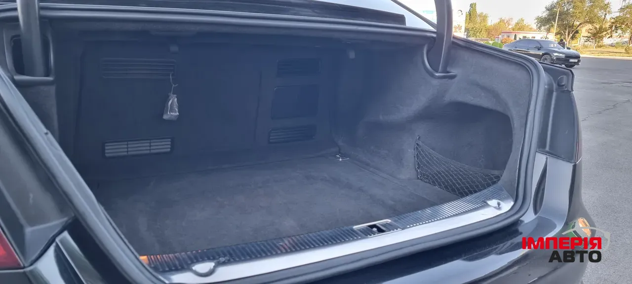 Audi A8 - фото 67