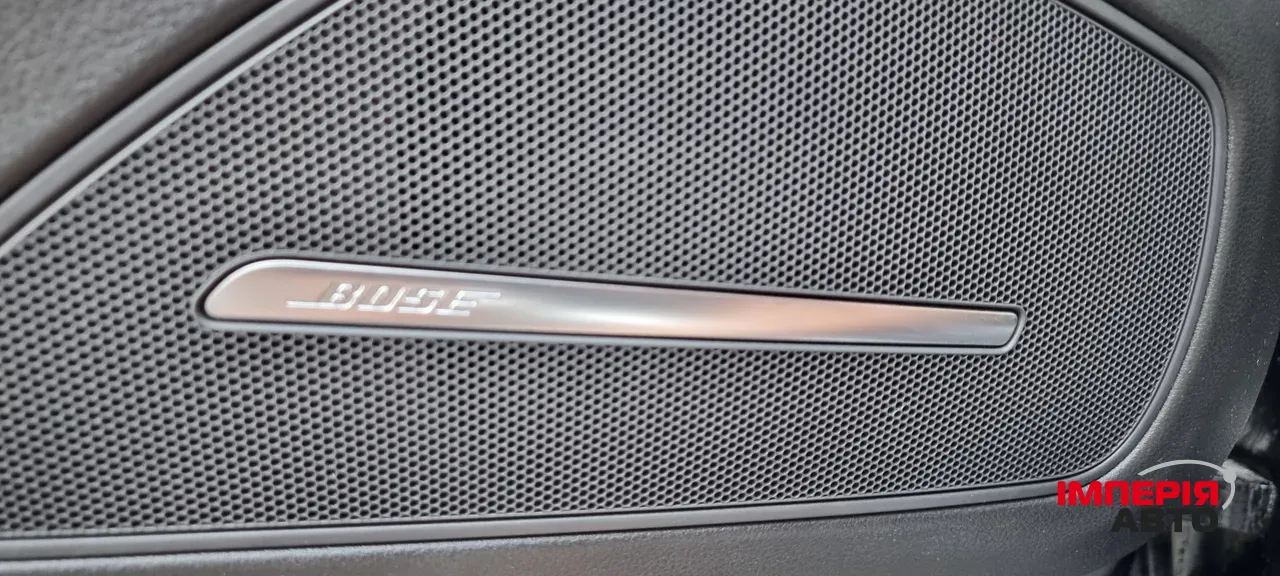 Audi A8 - фото 37