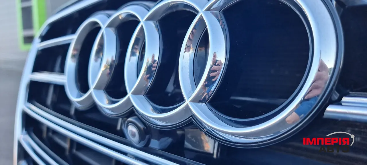 Audi A8 - фото 16