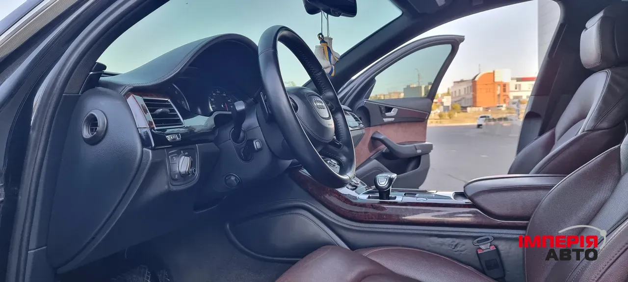 Audi A8 - фото 45