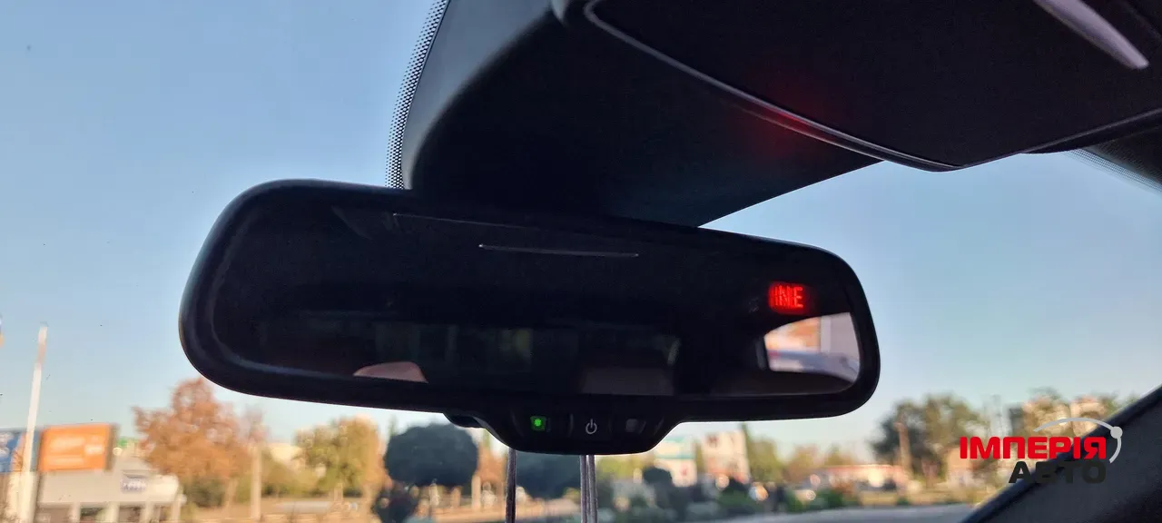 Audi A8 - фото 40