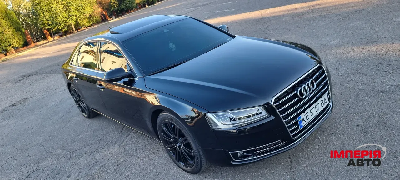 Audi A8 - фото 7
