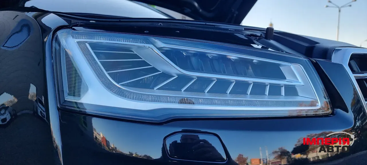 Audi A8 - фото 19